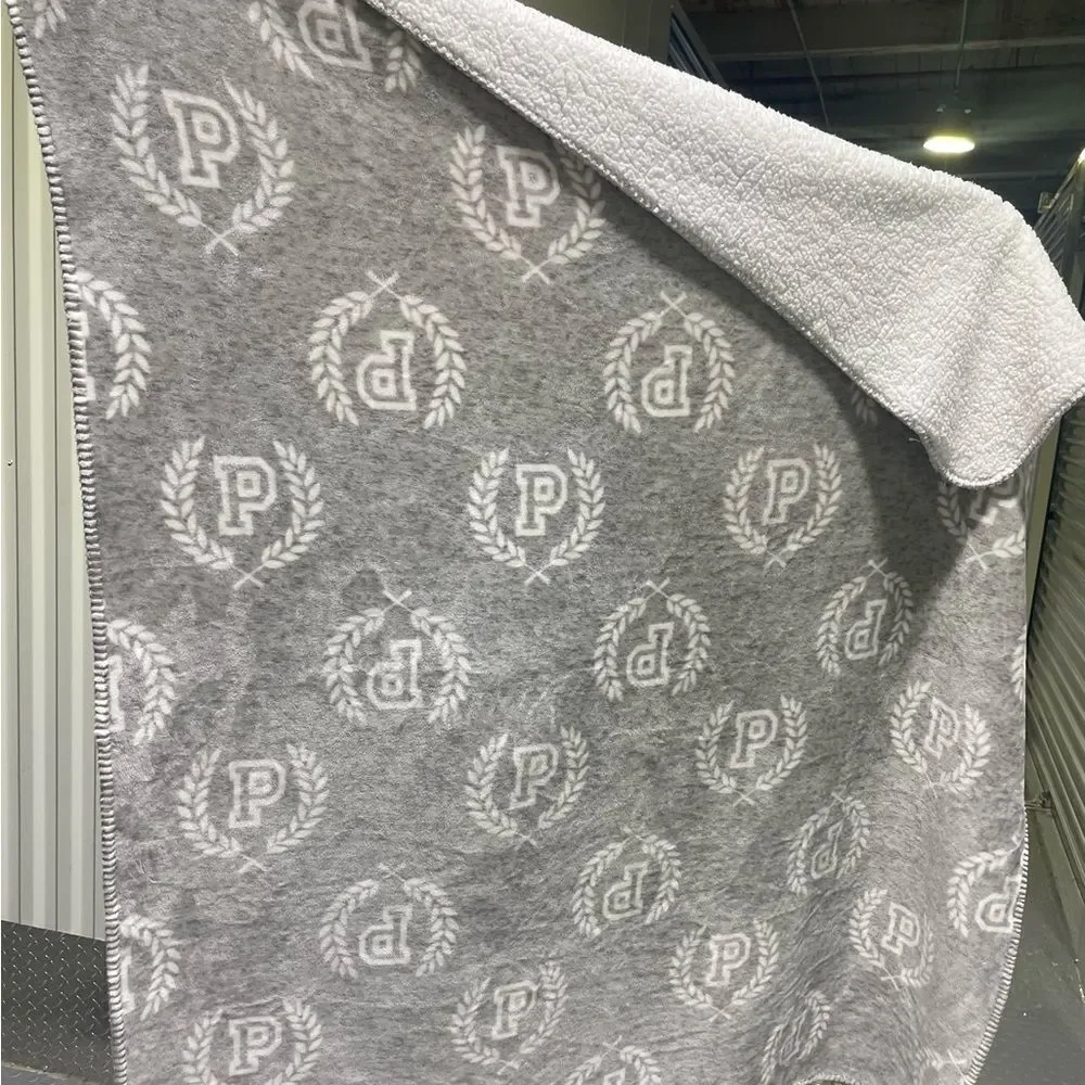 Vs pink/victoria’s Secret gray White twin size Sherpa blanket with all over logo